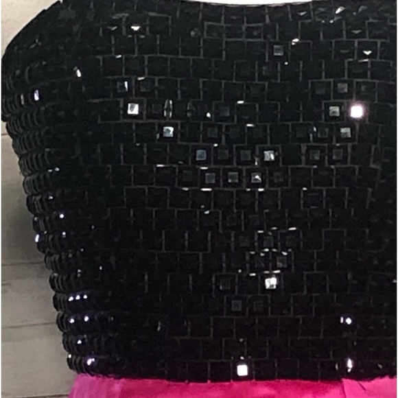 SHERRI Hill Dress Size 0 - Picture 8 of 11